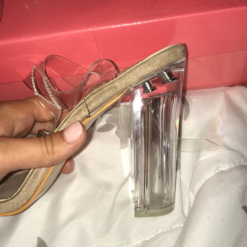 Timesize Clear Heels - Picture 2 of 4